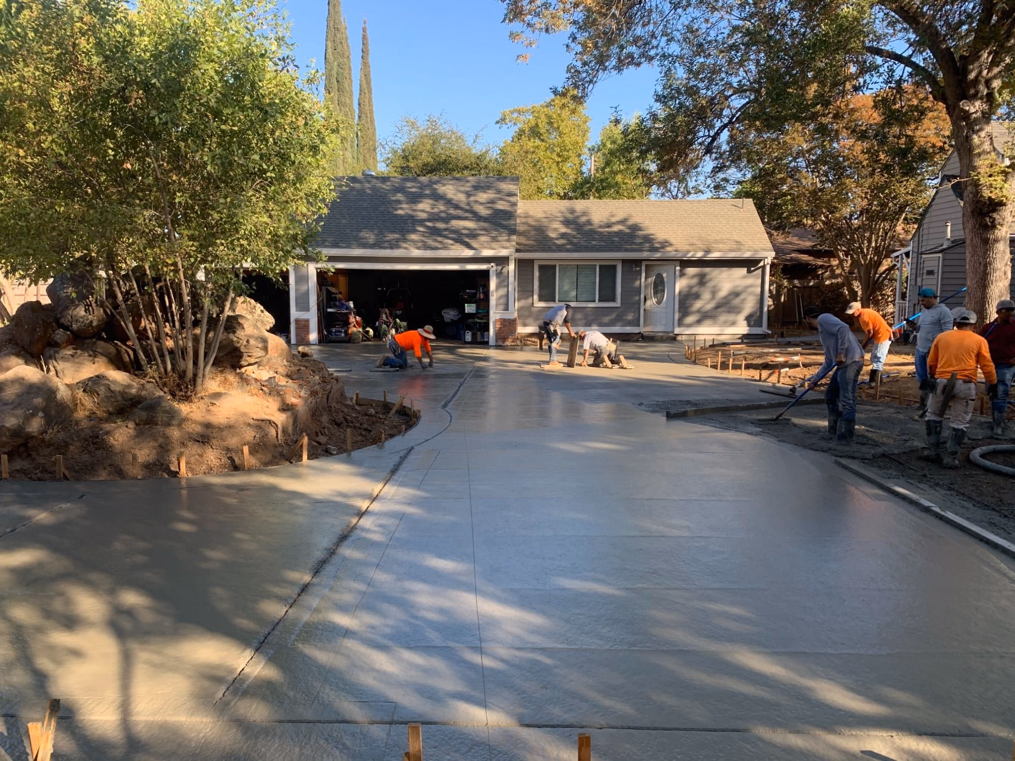 Residential concrete contractor at work on a Sacramento driveway